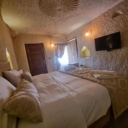Muskara Cave 4*