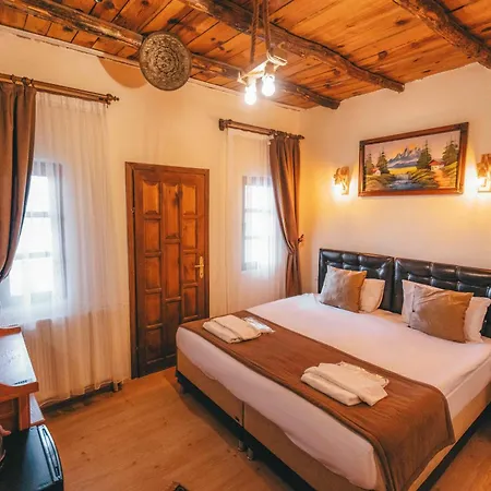 Muskara Cave Çavuşin