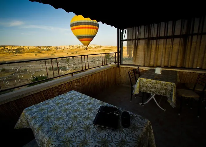 호텔 Muskara Cave 4*